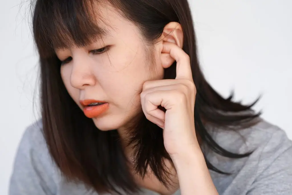 ภาวะหูอื้อ ได้ยินเสียงในหู (Tinnitus)