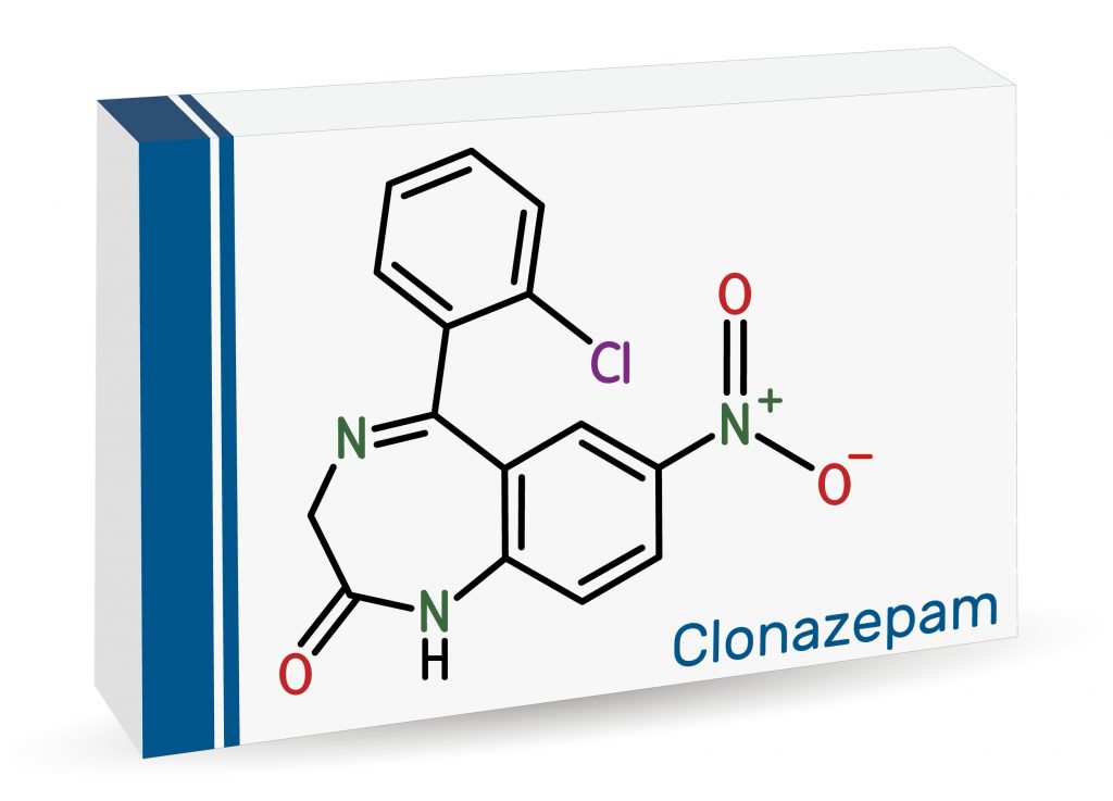 Clonazepam (โคลนาซีแพม) สรรพคุณ ข้อบ่งใช้ ผลข้างเคียง