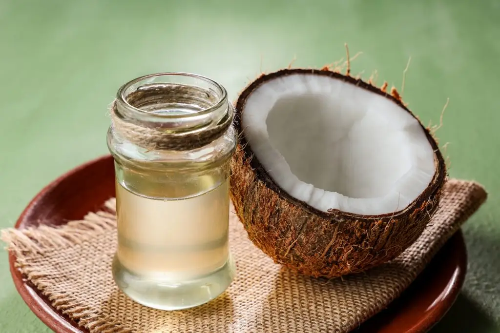 น้ำมันมะพร้าว (Coconut Oil)