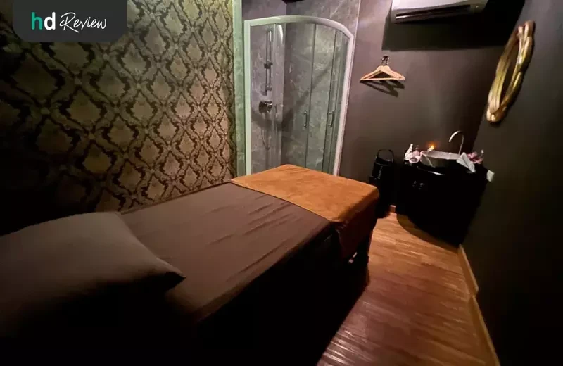 ห้องนวดผ่อนคลายคอ หลัง และเท้า ที่ Grand Massage & Spa