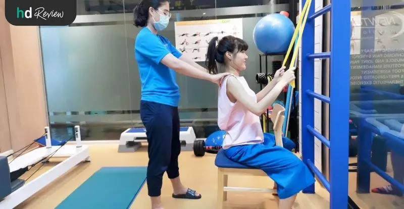 ขั้นตอนการทำกายภาพบำบัด ปรับกระดูกสันหลังคด ที่ Newton EM Physiotherapy Clinic