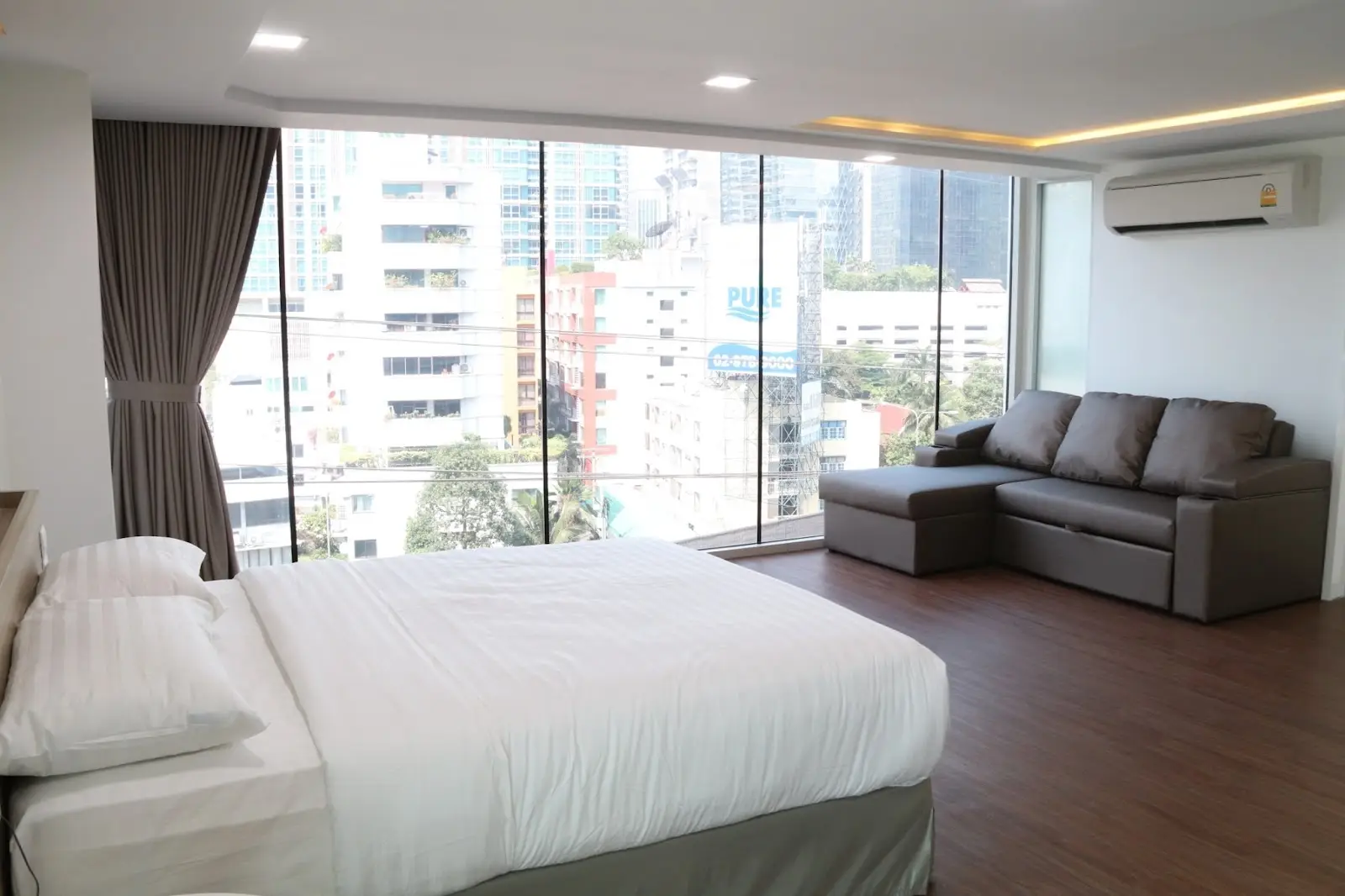 HDreview รีวิว ศัลยกรรมเสริมหน้าอก ที่ APEX Medical center