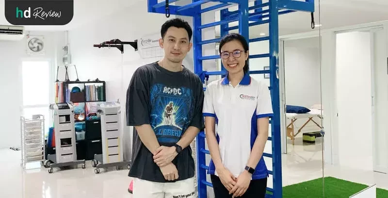 ผู้ใช้บริการยืดกล้ามเนื้อทั้งตัว (Physio Stretch) โดยนักกายภาพบำบัด