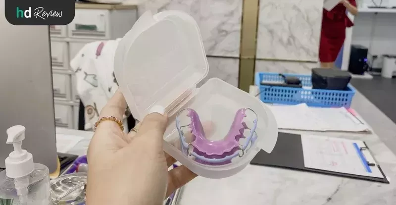 ทำรีเทนเนอร์ แบบลวด ที่ Zenitoni Dental Clinic