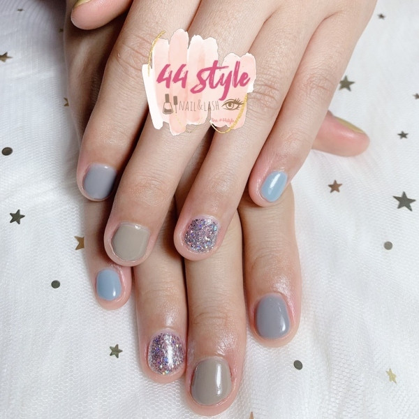 รีวิว ทาสีเล็บมือ ที่ 44 Style