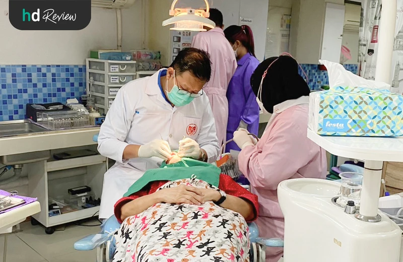 ขั้นตอนการทำครอบฟัน ร่วมวีเนียร์ เซรามิก ที่ ศูนย์จัดฟัน รากเทียม บูทีคเด็นทัล