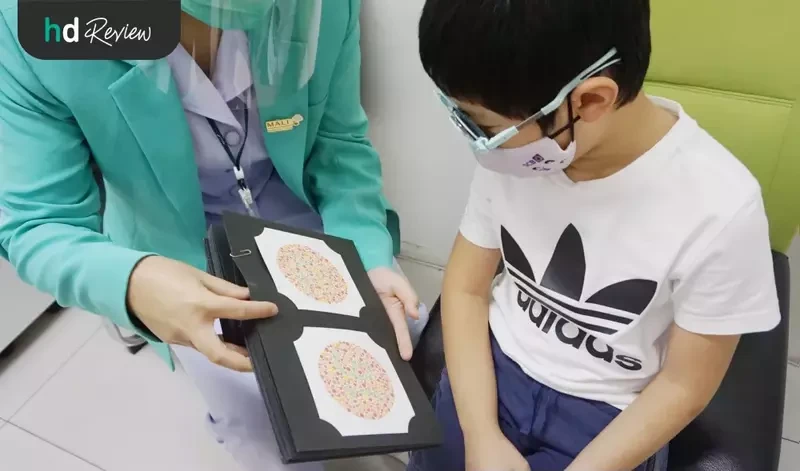 ตรวจสุขภาพตาเด็ก ตรวจคัดกรองตาบอดสี ที่ โรงพยาบาลสหวิทยาการมะลิ