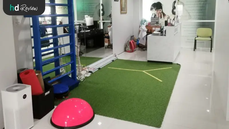 รีวิวรักษาอาการปวดเข่า ด้วยกายภาพบำบัด ที่ Newton EM Physiotherapy Clinic