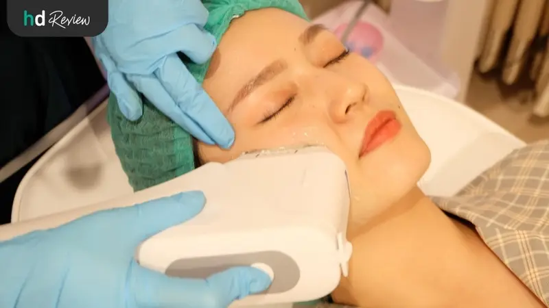 รีวิว ยกกระชับ ทำหน้าเรียว New HIFU Revolution ที่ Divine Aesthetic Clinic