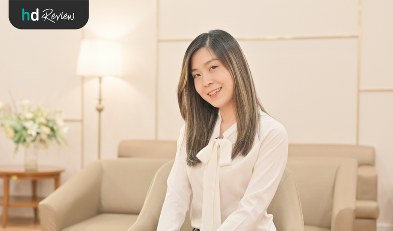 ผู้ใช้บริการปรับค่าสายตาด้วยการทำเลสิกไร้ใบมีด Femto LASIK ที่ โรงพยาบาลปิยะเวท
