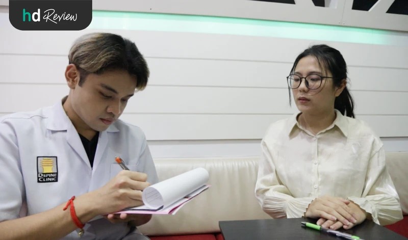 ประเมินกับนักกายภาพบำบัดก่อนนวดจัดกระดูก Chiropractic ที่ D Spine Clinic