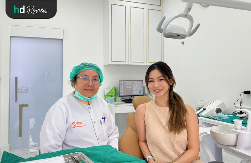 คุณหมออธิบายเรื่องทำรีเทนเนอร์ใสที่ Bangkok New Smile Dental Clinic