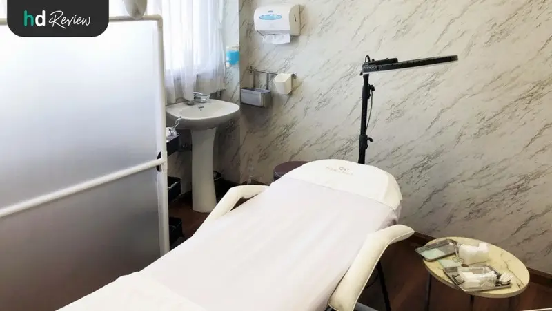 ห้องใช้บริการทำ IPL บราซิลเลี่ยน ที่ Punnisa Clinic