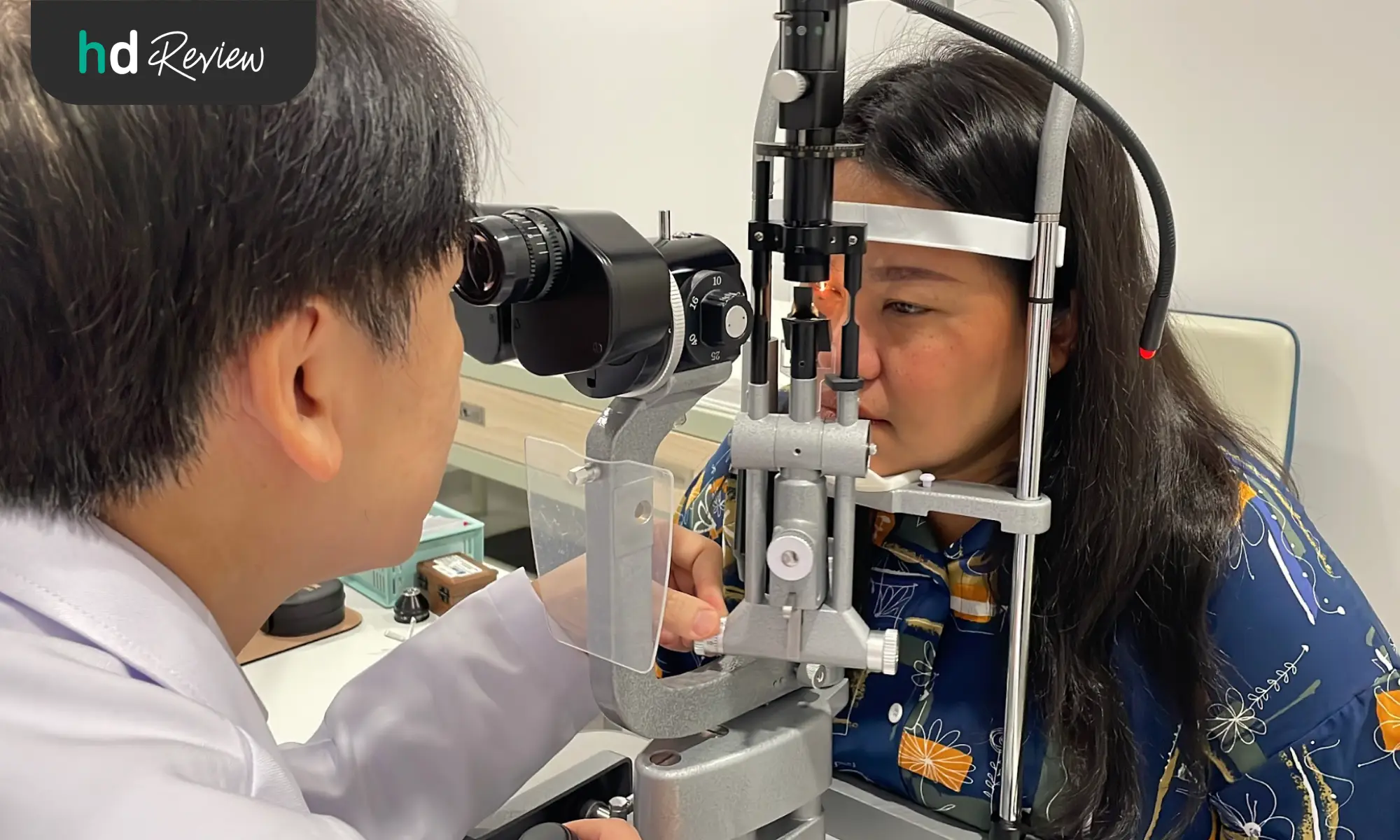 ตรวจจอประสาทตา ก่อนทำ Femto Lasik