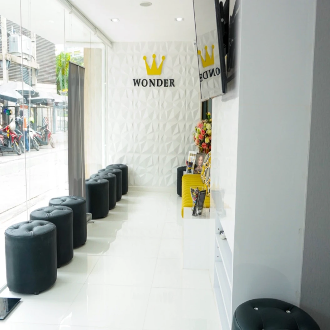 เลเซอร์ปรับผิวกระจ่างใส บริเวณทั่วใบหน้า ด้วย Reju YAG Laser 1 ครั้ง ที่ The Wonder Clinic