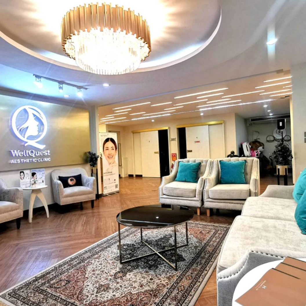 ทำ Brightening IPL บริเวณใบหน้า 1 ครั้ง  ที่ WellQuest Clinic
