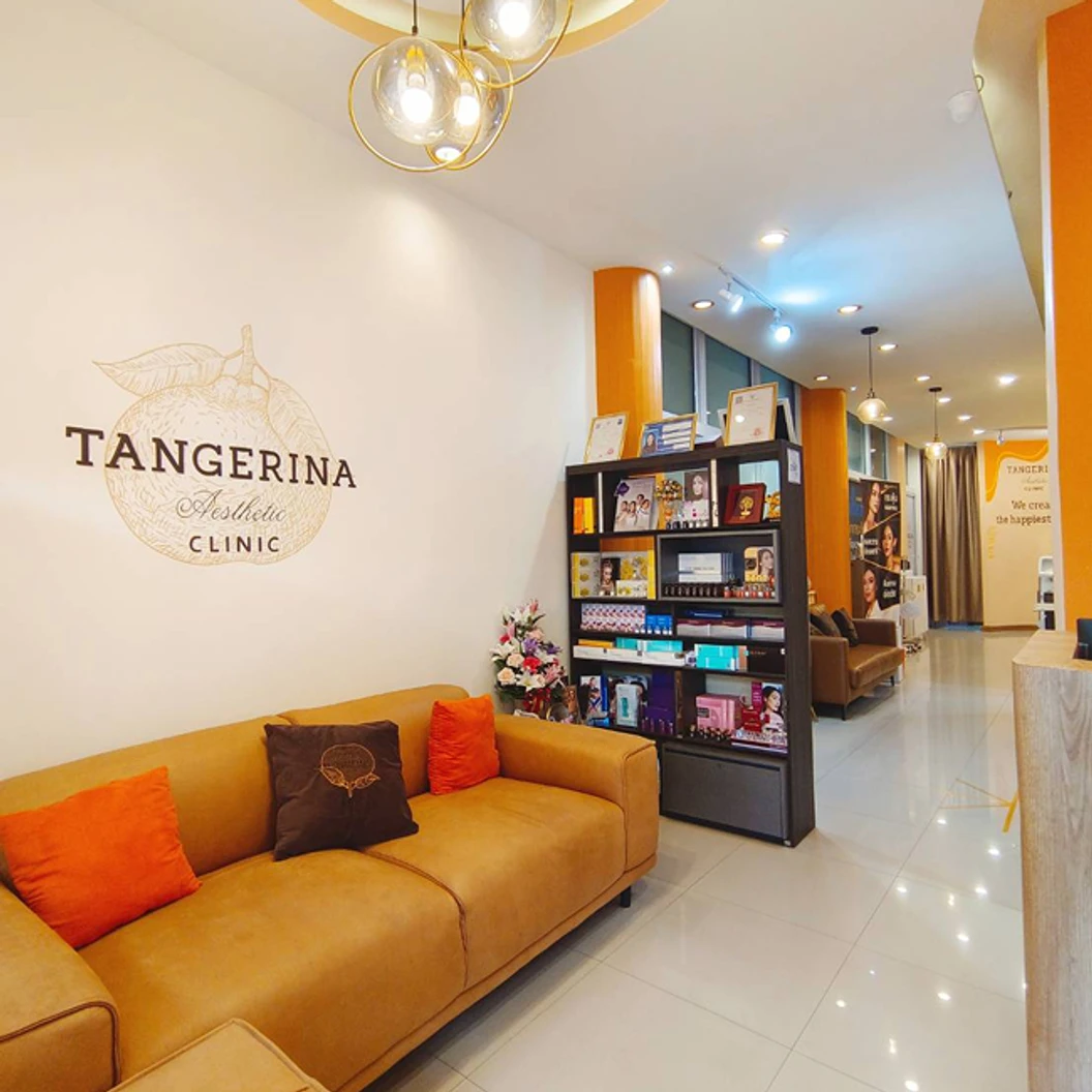ฉีดสิวหน้า 1 จุด ที่ Tangerina Clinic