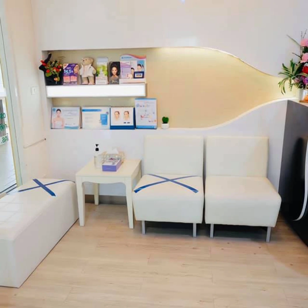 รักษาหลุมสิว รูขุมขนกว้าง เฉพาะจุด ด้วย Nano Fractional RF เครื่อง Venus Viva 1 ครั้ง ที่ Beauty Viva Clinic