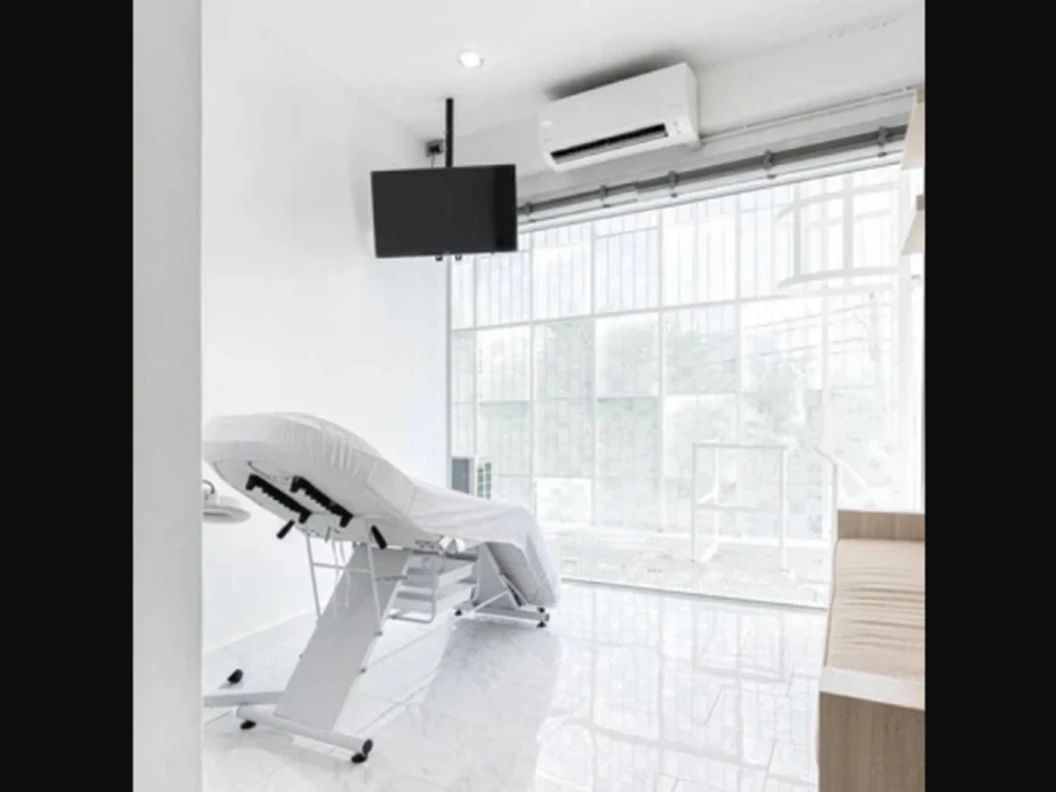 กำจัดขน Brazilian ด้วย Triplex Diode Laser 1 ครั้ง สำหรับผู้หญิงหรือผู้ชาย ที่ STC Anti-Aging & Wellness Clinic