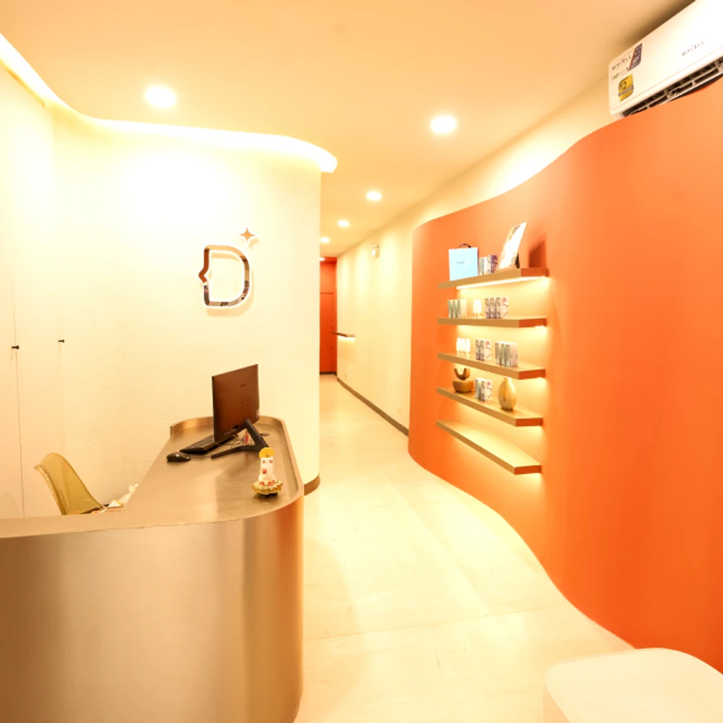 ทำ HIFU ด้วยเครื่อง Ultraformer MPT 300 ช็อต ยกกระชับบริเวณใบหน้า 1 ครั้ง ที่ Dermatiks Clinic