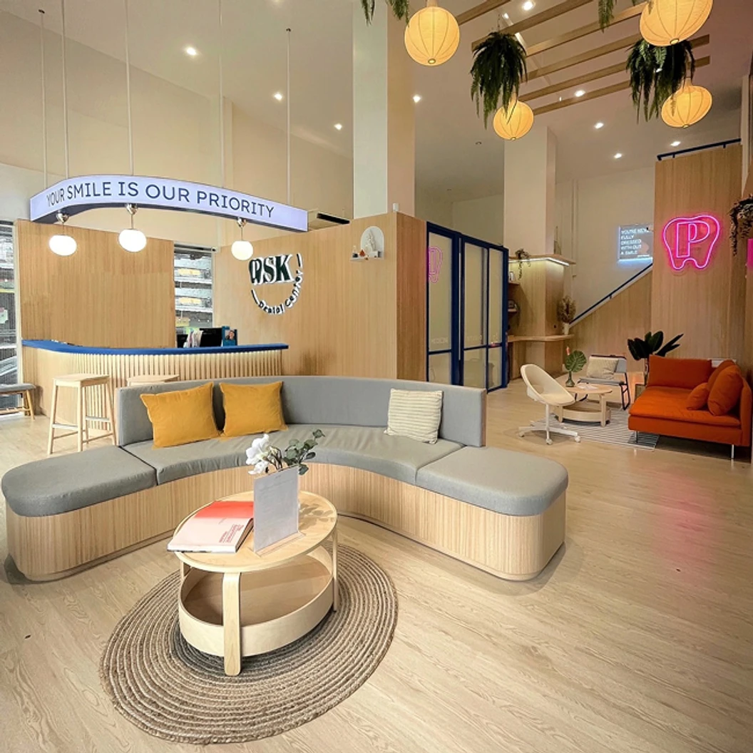 Exclusive for HDmall ขูดหินปูน + ขัดฟัน ด้วยระบบ Airflow ขจัดคราบชา กาแฟ ที่ PSK Dental Center