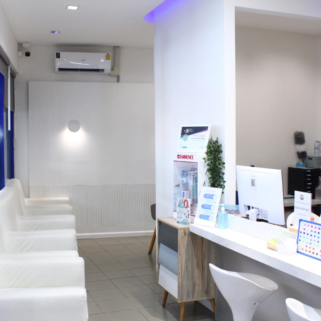 ผ่าฟันคุด 1 ซี่ ที่ Grace Dental Clinic