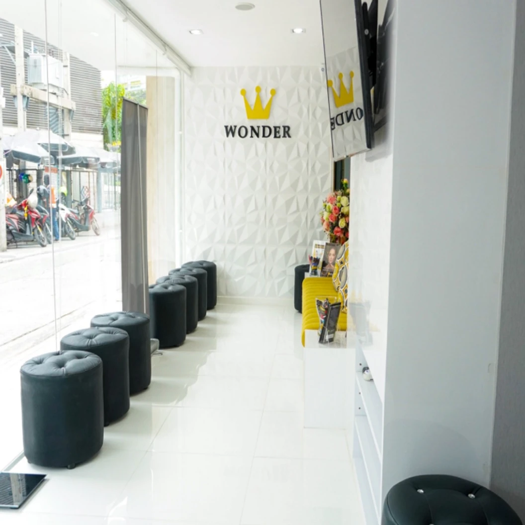 ทำทรีตเมนต์หน้า 4 ขั้นตอน 1 ครั้ง จำกัด 1 ท่านต่อ 1 สิทธิ์ ที่ The Wonder Clinic