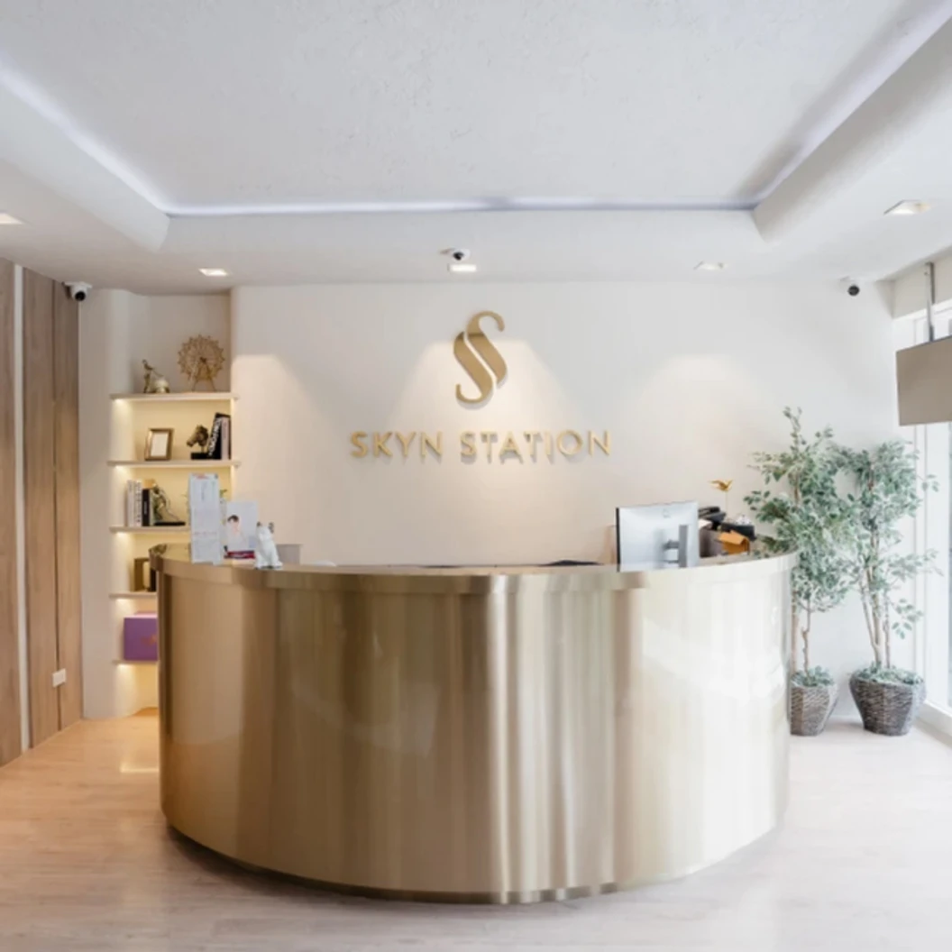 เลเซอร์ Fractional CO2 รักษาหลุมสิวหน้า ที่ SKYN Station Clinic