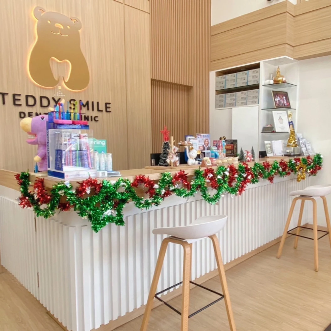 ขูดหินปูน+ขัดฟัน+เคลือบฟลูออไรด์ ที่ TEDDY SMILE DENTAL