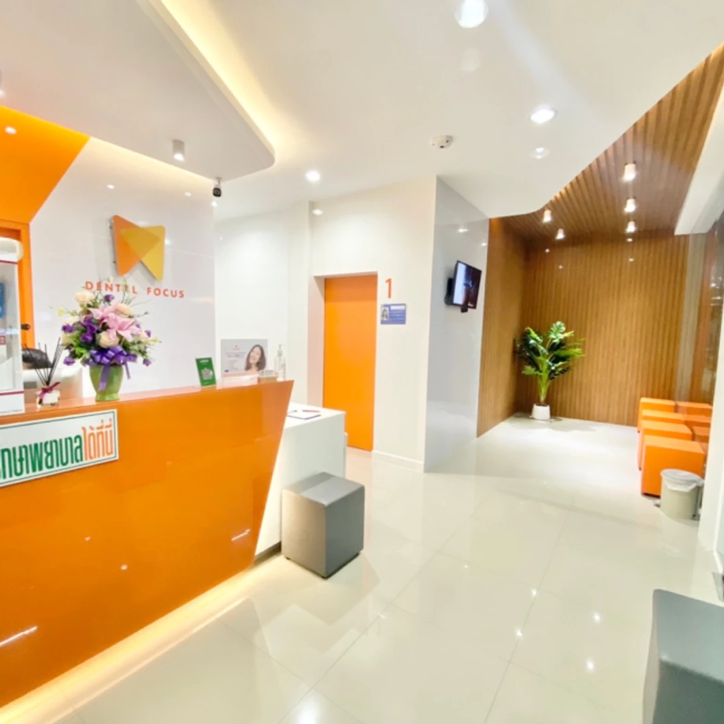 ทำวีเนียร์เซรามิก สำหรับฟัน 1 ซี่ ที่ Dental Focus Clinic