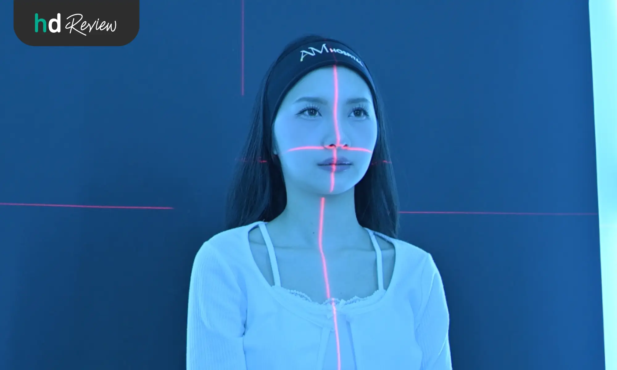 รีวิววิเคราะห์ใบหน้าก่อนทำสวยด้วยโปรแกรม The Ultimate Pre-Assessment ที่ AM International Hospital 8 ตรวจวัดความสมมาตรของใบหน้าด้วย Laser Symmetry