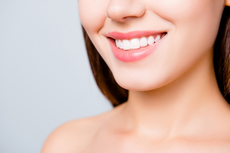 รักษารากฟันหน้า ที่ LDC Dental