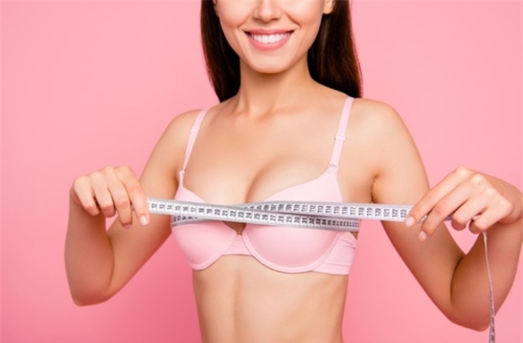 เสริมหน้าอกด้วยซิลิโคน แบรนด์ Motiva จากเกาหลี 1 ครั้ง ที่ F Clinic