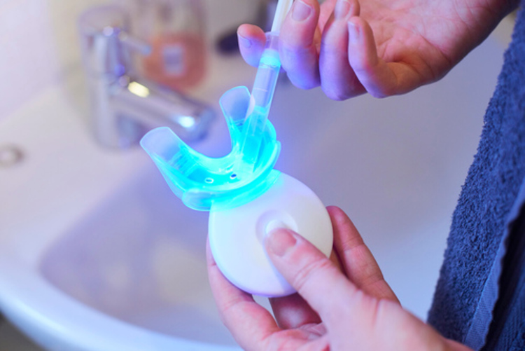ชุดฟอกสีฟันที่บ้าน ที่ The ARCH Dental Center ศูนย์ทันตกรรมดิอาร์ช