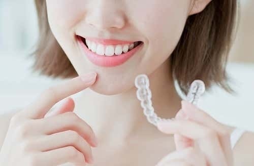 คอร์สจัดฟันแบบใส Invisalign i7 ฟันบนหรือล่าง ที่ Deezy Dental Home