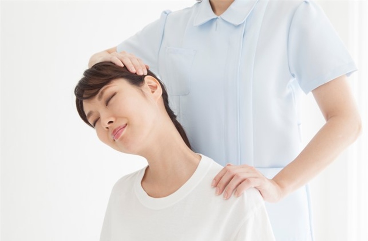 ทำกายภาพบำบัด บรรเทาอาการปวดคอ บ่า ไหล่ 1 ครั้ง ที่ Behap Wellness (บีแฮบเวลเนส คลินิก)