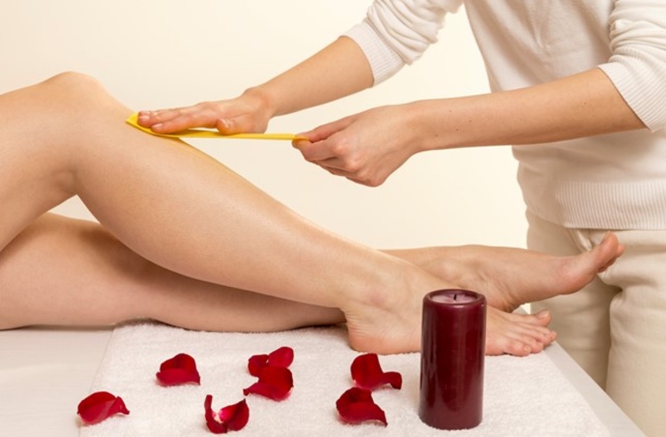แว็กซ์ขนขาท่อนล่าง 1 ครั้ง ที่ Lalynthip Massage & Salon