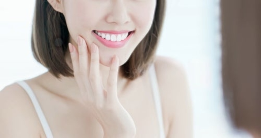 ฟอกสีฟัน ด้วยระบบ Cool Light พร้อมตรวจสุขภาพช่องปาก ที่ The Ivory Dental Clinic (คลินิกทันตกรรม ดิไอวรี่)