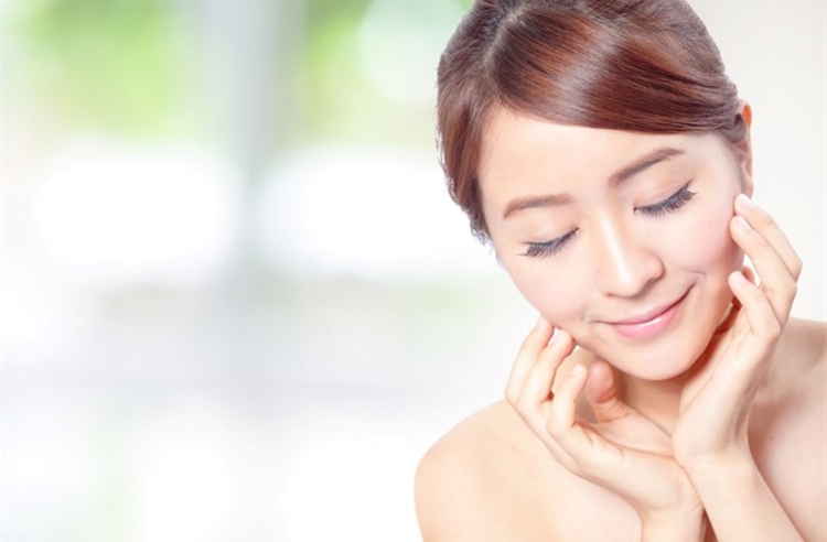 ยกกระชับใบหน้า สลายเซลลูไลท์ส่วนเกินบนใบหน้า ด้วยคลื่นวิทยุ (RF Facial Lifting) 1 ครั้ง ที่ Levince Clinic