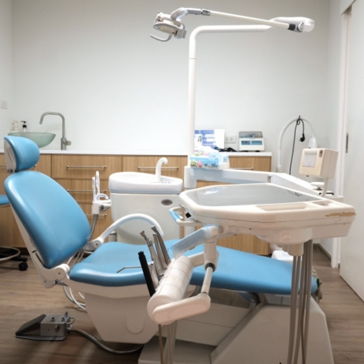 ชุดฟอกสีฟันที่บ้าน ที่ Lets Smile Dental Clinic