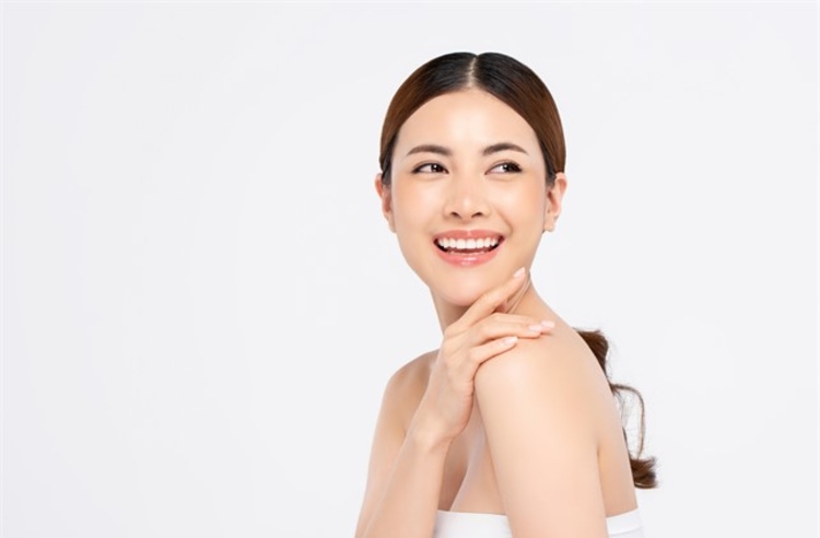 ทำ Ulthera ไม่จำกัดช็อต บริเวณใบหน้า หนังตา คิ้ว ลำคอ หรือเหนียง 1 ครั้ง ที่ โรงพยาบาลสหวิทยาการมะลิ