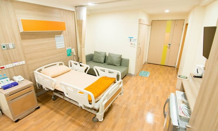 ตรวจสุขภาพ 24 รายการ ผู้หญิงอายุ 41-50 ปี เช็กปัจจัยการเกิดโรคใกล้วัยเกษียณ ที่ โรงพยาบาลจุฬารัตน์ 9 แอร์พอร์ต