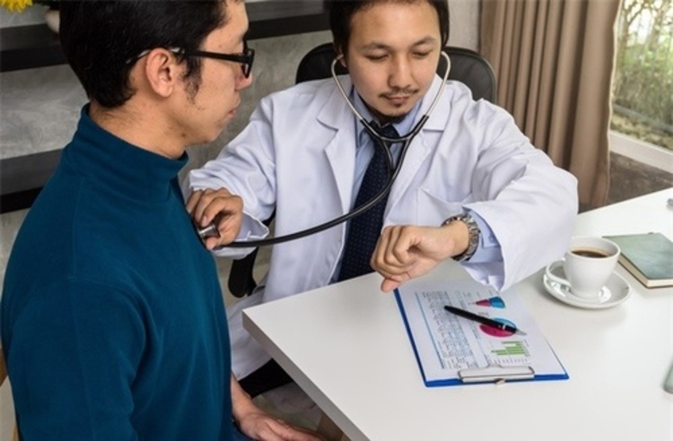 ตรวจสุขภาพ 11 รายการ (Fast Check Up Program) สำหรับผู้ที่อายุ 15 ปีขึ้นไป ที่ โรงพยาบาลพญาไท 2