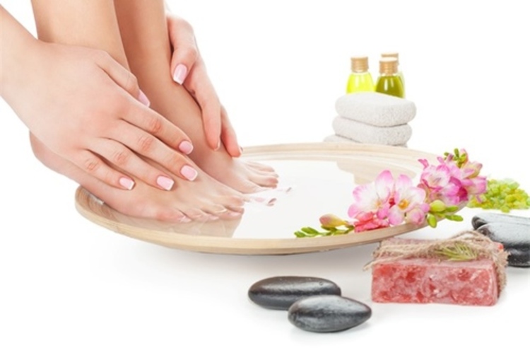 ทำสปามือและเท้า 2 ข้าง 1 ครั้ง ที่ NS Nail and Beauty