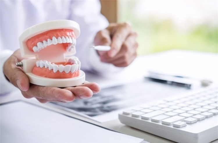 รักษารากฟันหน้า 1 ซี่ (ตามแพทย์ประเมิน) ที่ The ARCH Dental Center (ศูนย์ทันตกรรมดิอาร์ช)