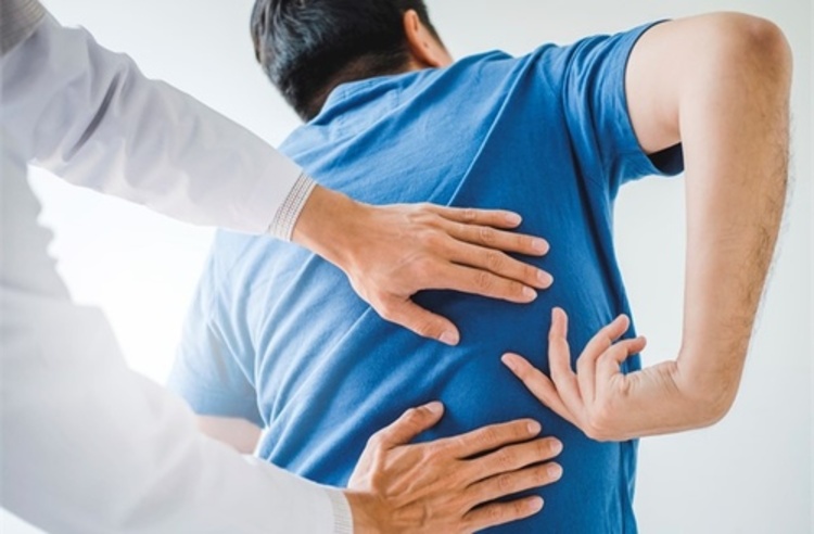 คอร์สทำกายภาพบำบัดด้วย Back Pain Package แพ็กเกจรักษาอาการปวดหลัง 3 ครั้ง ที่ Newton EM Physiotherapy Clinic (นิวตั้น เอ็ม คลินิกกายภาพบำบัด)