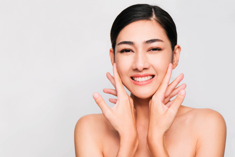 ฉีด Botulinum Toxin เกาหลี Nabota Signature Divine's Lift ไม่จำกัดยูนิต ขึ้นอยู่กับแพทย์ประเมิน ลิฟต์กรอบหน้าหรือลิฟต์คอ 1 ครั้ง ที่ Divine Aesthetic Clinic