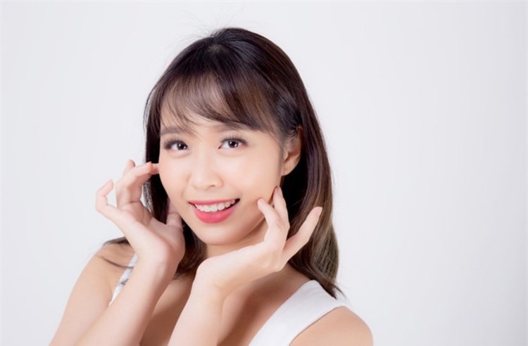 ทำ HIFU ไม่จำกัดช็อต ขึ้นอยู่กับแพทย์ประเมิน บริเวณใบหน้า 1 ครั้ง ที่ The Wonder Clinic
