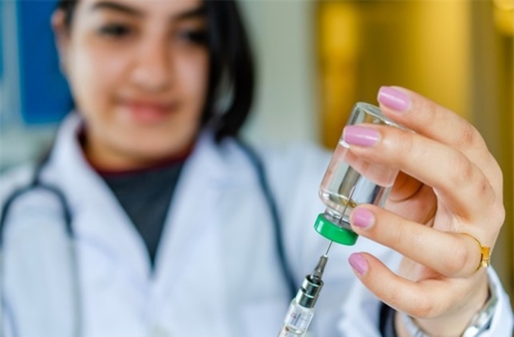 ฉีดวัคซีน HPV ป้องกันมะเร็งปากมดลูก ชนิด 2 สายพันธุ์ 3 เข็ม ที่ โรงพยาบาล บี.แคร์ เมดิคอลเซ็นเตอร์ (B.Care Medical Center)